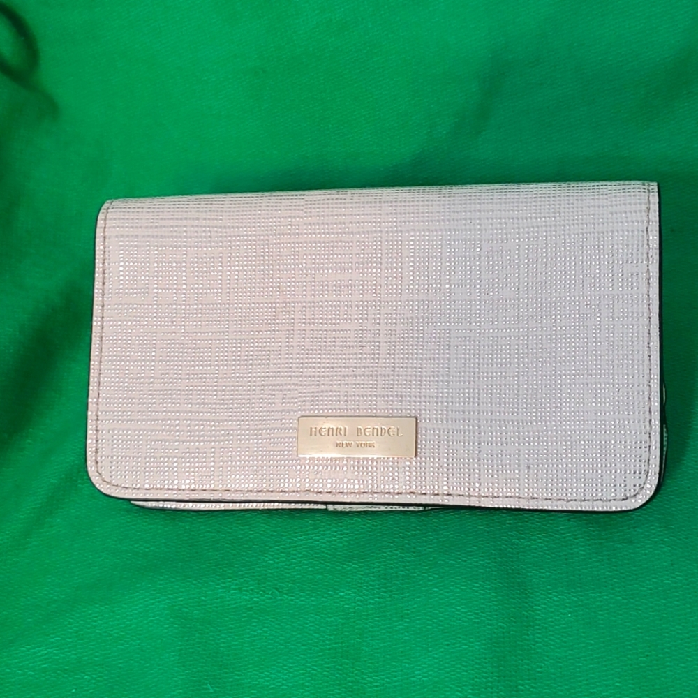 Henri Bendel cellphone case